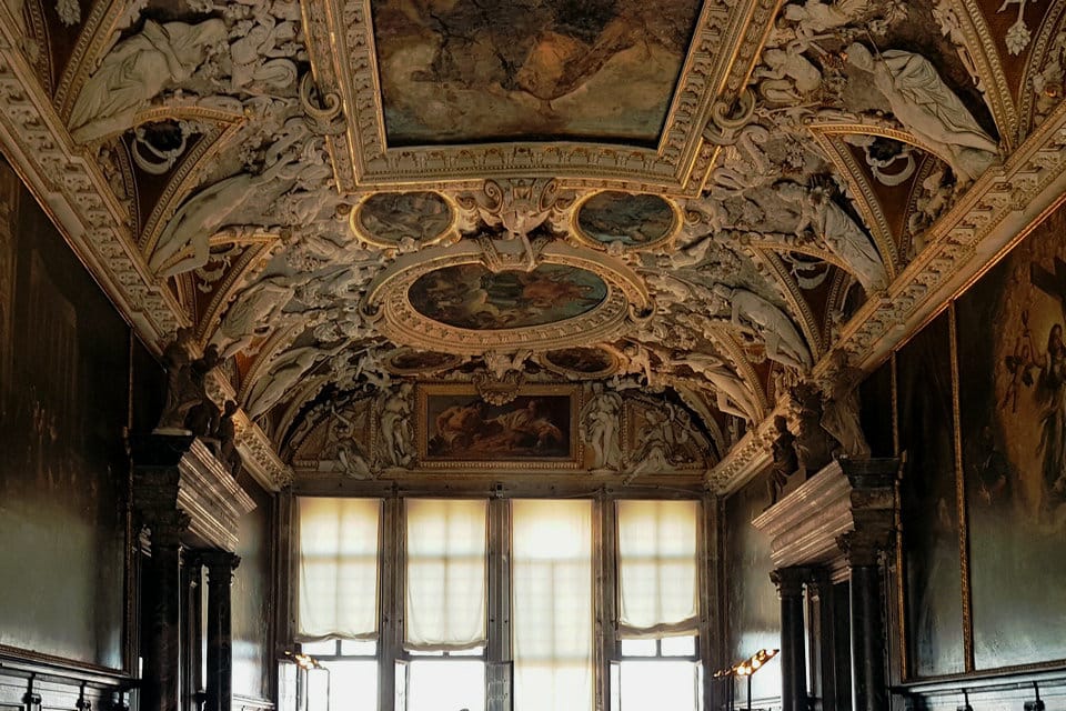 Les salles dans le palais des Doges