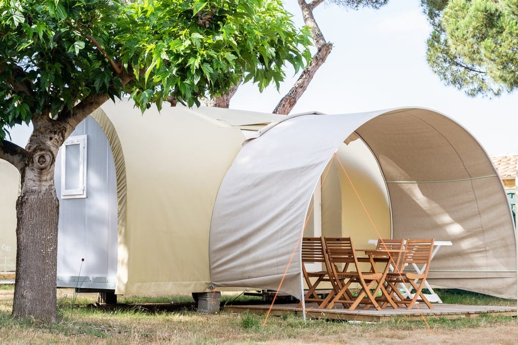 Pourquoi louer un mobil-home en camping dans le Calvados ?