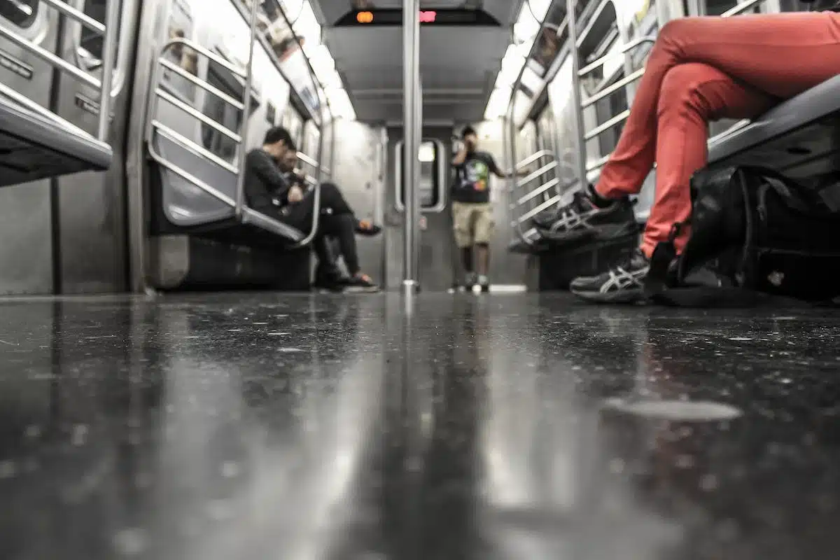 Transport économique et pratique pour voyager facilement : toutes les options à connaître
