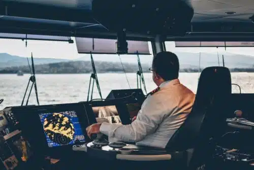 Les essentiels à savoir avant de partir en croisière : règles et précautions à prendre