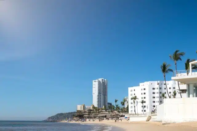 Découvrez les plus magnifiques hôtels offrant une vue imprenable sur la mer pour des vacances apaisantes